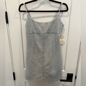 BNWT Altar’d State Light Wash Denim Jean Fitted Mini Dress. size Small